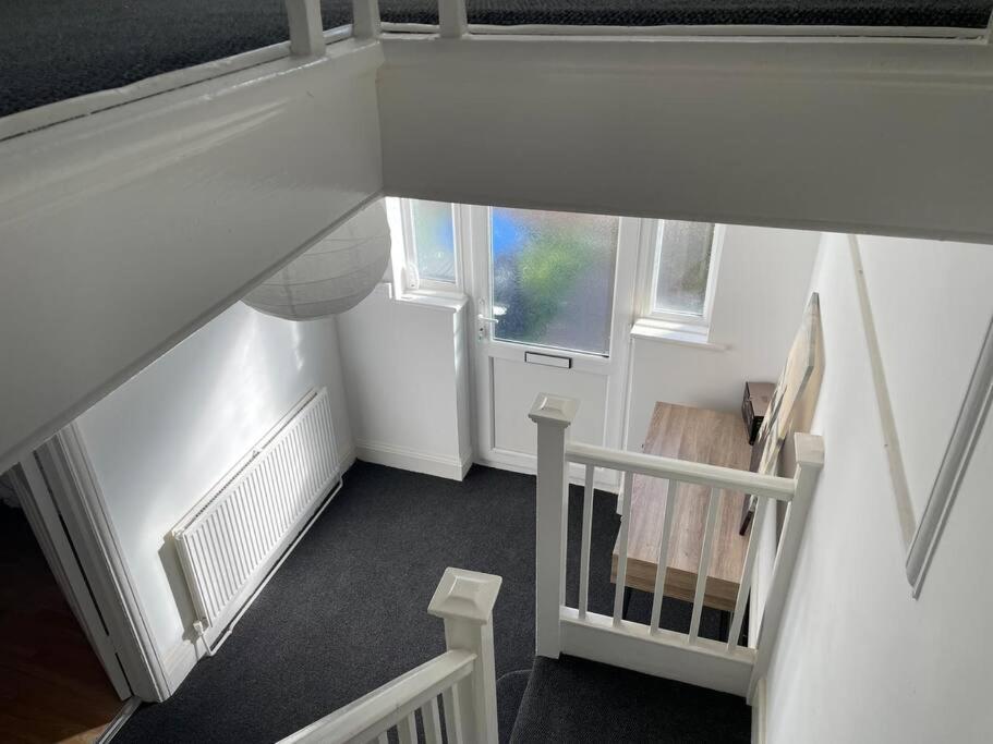 5 Bed 5Mins From Wembley Stadium London Exterior photo