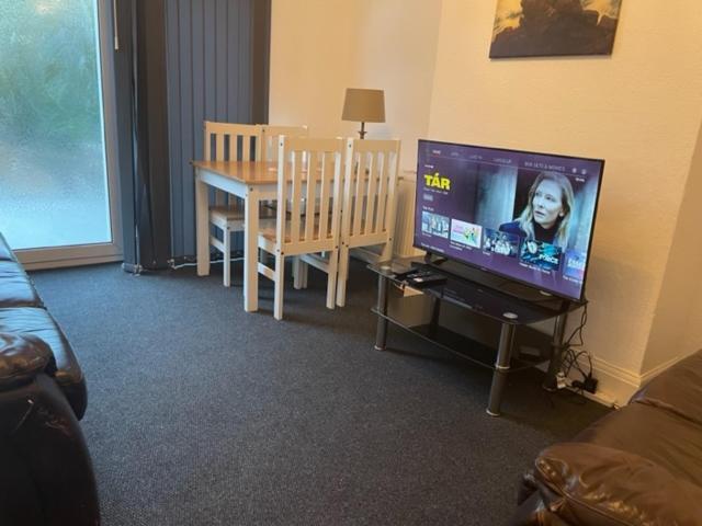 5 Bed 5Mins From Wembley Stadium London Exterior photo