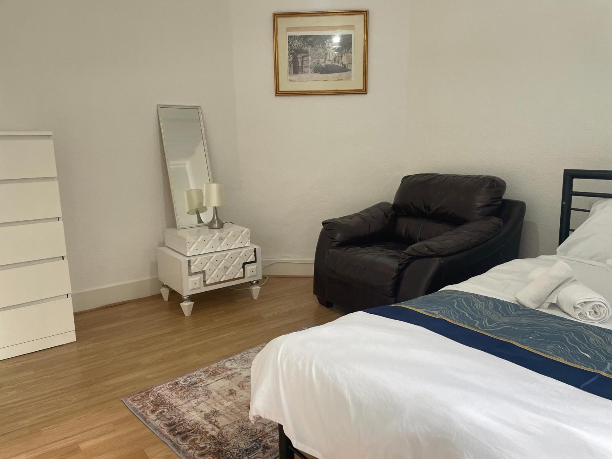 5 Bed 5Mins From Wembley Stadium London Exterior photo